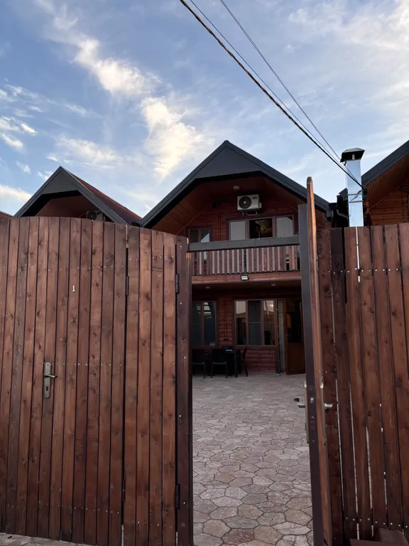 Коттедж Уютный дом возле моря — аренда посуточно в Приморский