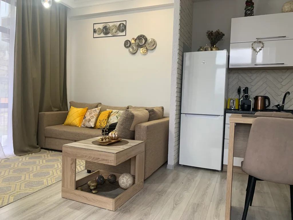 Солнечная стильная студия в горах Красной Поляны