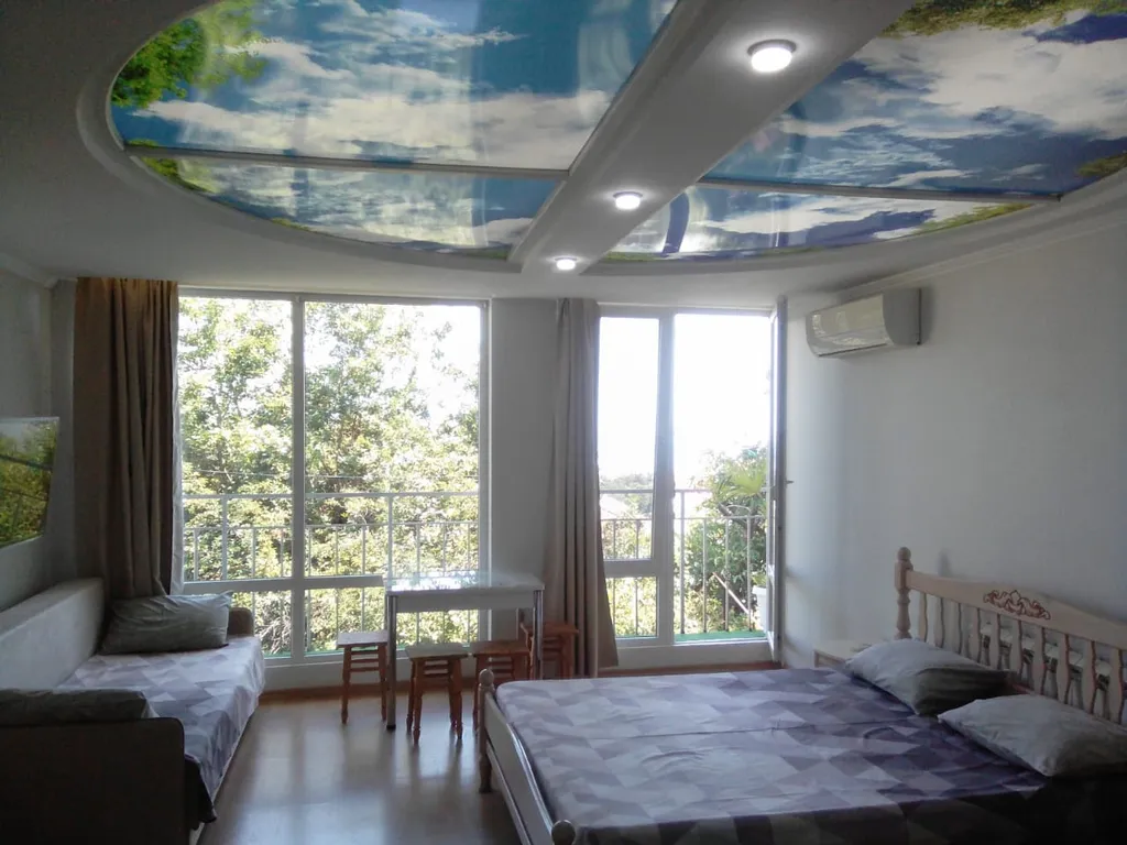 Квартира 2-уровневый дом с видом на море — аренда посуточно в Ливадия