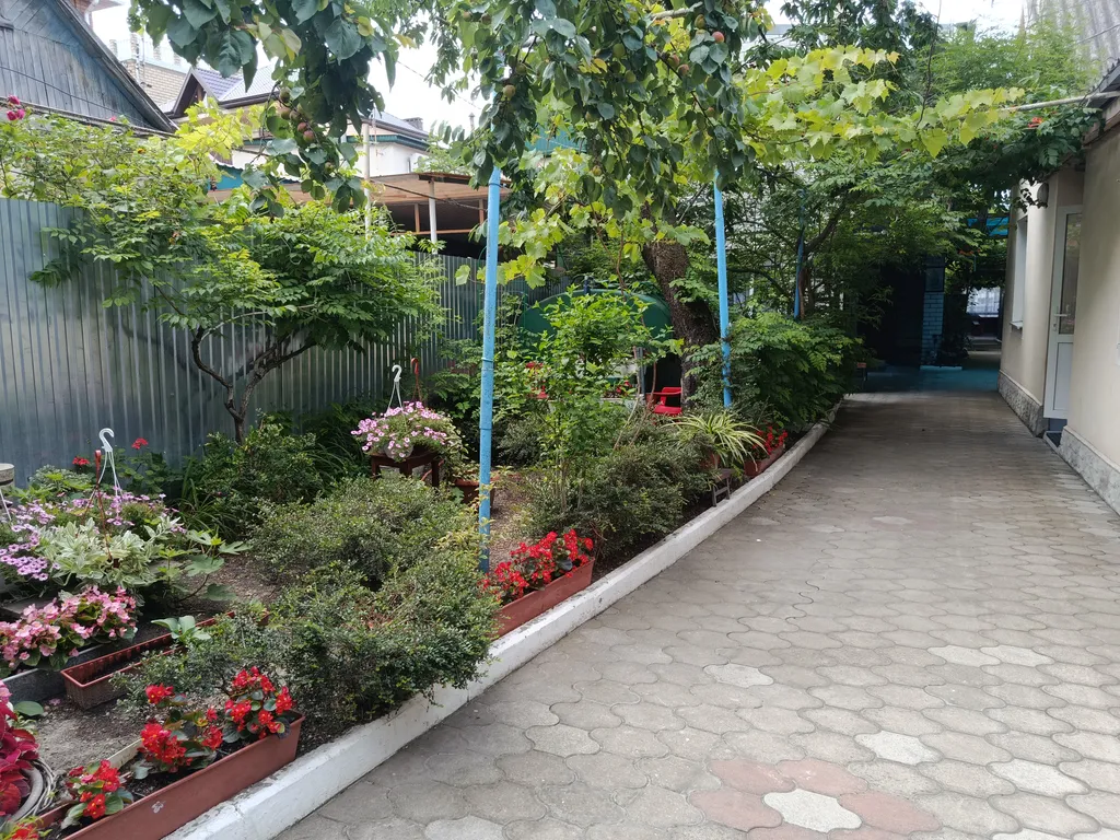 Квартира Квартира Улучшенный трехместный номер эконом — Геленджик