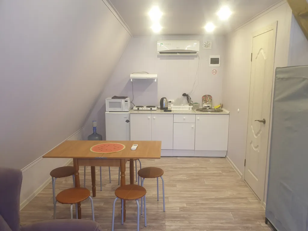 Коттедж Отдельный дом рядом с морем — Солнечная Долина