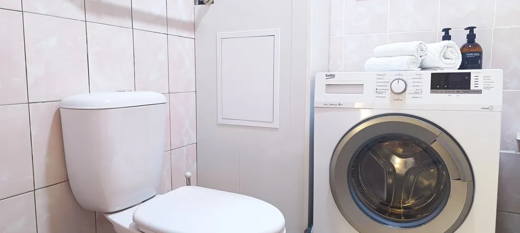 Центр,отчетные документы, двуспальная кровать+диван