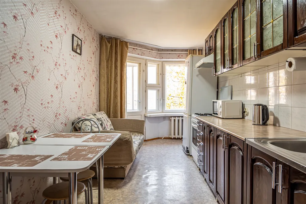 Двухкомнатная квартира у цирка