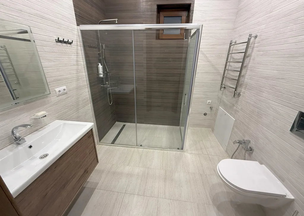 Новый уютный дом с баней у леса