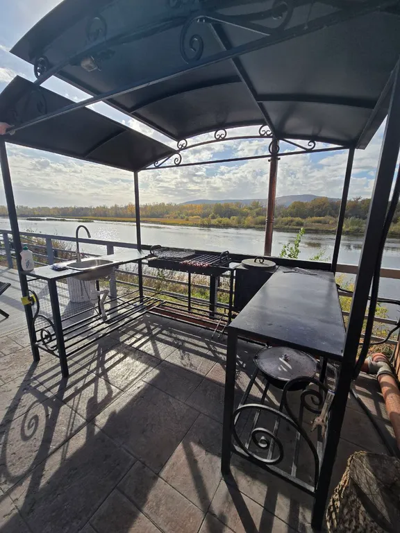 Дом на берегу реки в Самаре