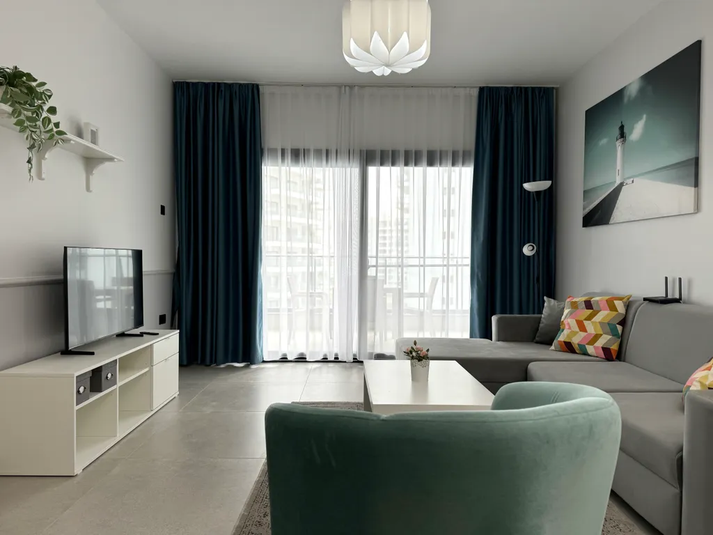 Просторные апартаменты на берегу моря