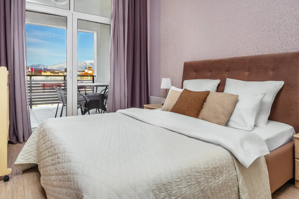 Большая квартира у моря с видом на горы