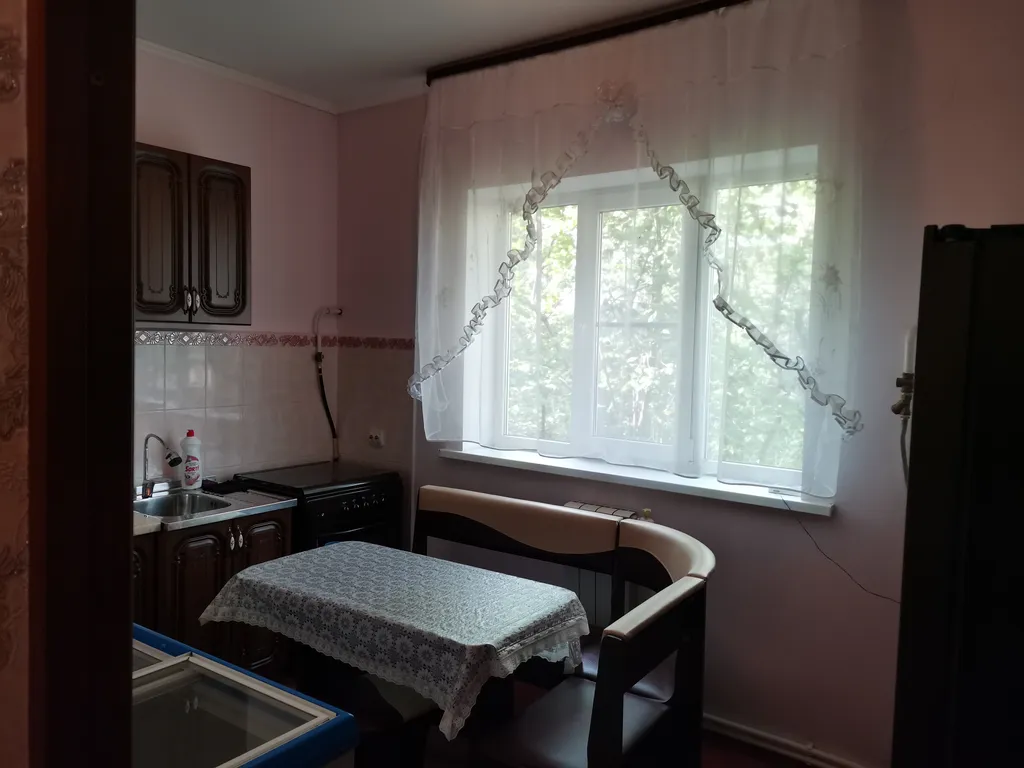 Дом в центре посёлка