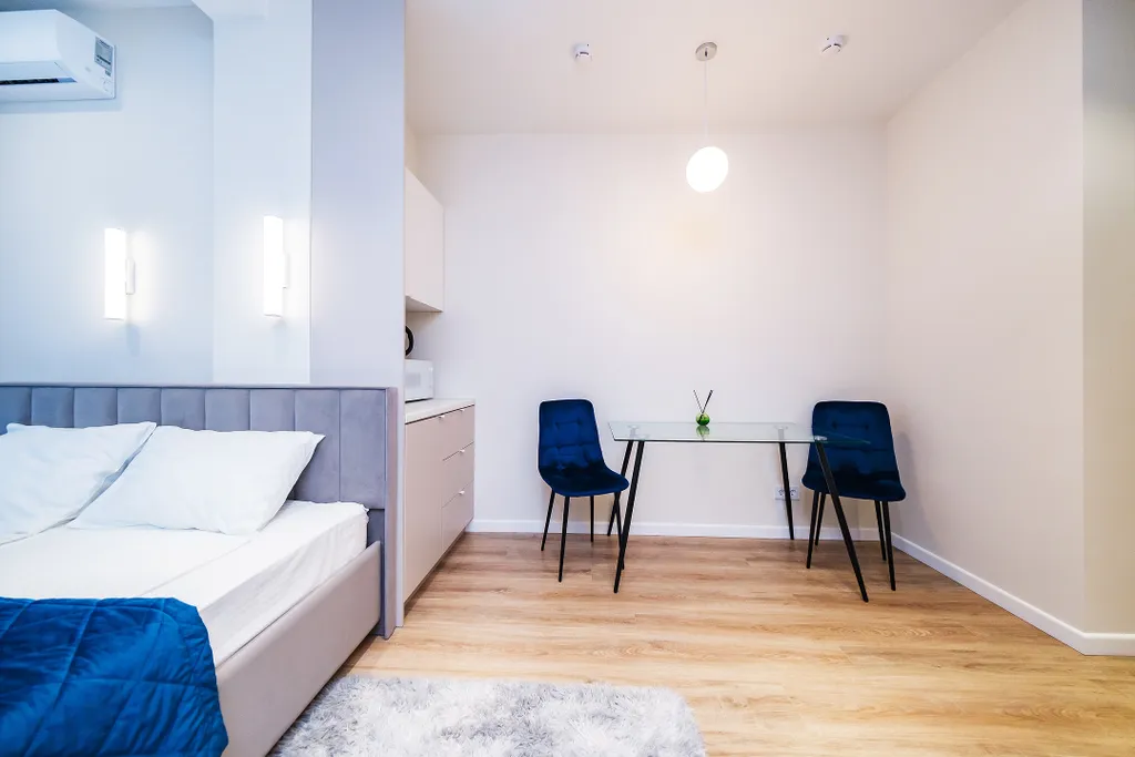 Студия в 8-и минутах ходьбы от моря с бассейном