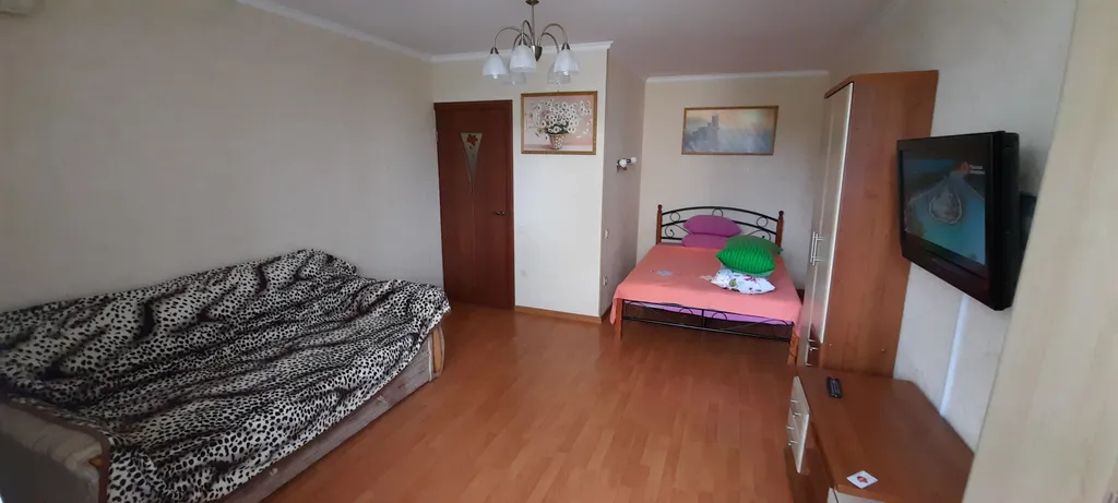 Квартира 1-комнатная Квартира — Евпатория