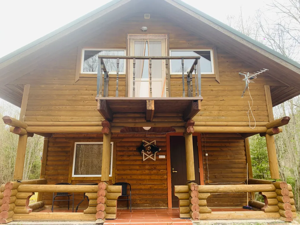 Дом в Карелии у реки с сауной на 4 человека