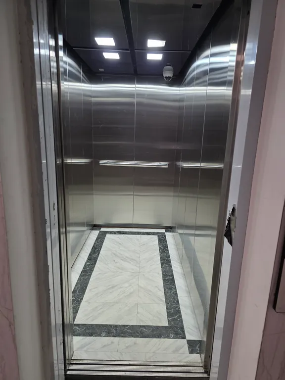 Квартира с современным ремонтом в ЖК Авангард