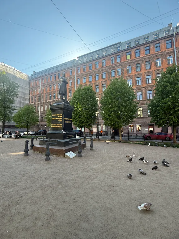 Квартира Апартаменты с видом на сквер на А. С. Пушкина — Санкт-Петербург