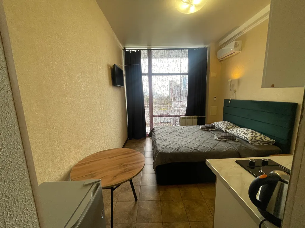 Квартира Уютная квартира студия с балконом и видом на море — Сочи