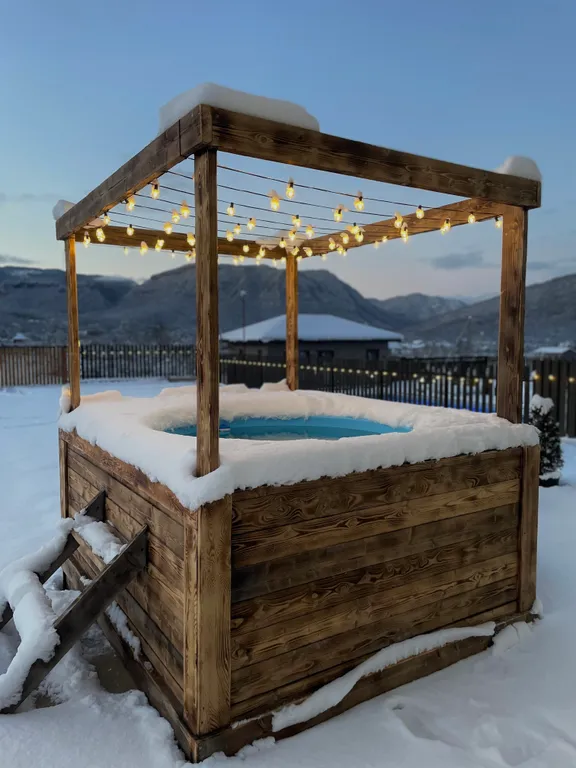 Коттедж «Панорама вершин» с видом на гору Монах