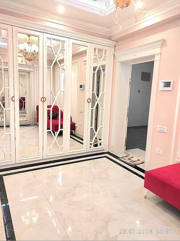 Трехкомнатная квартира в центре