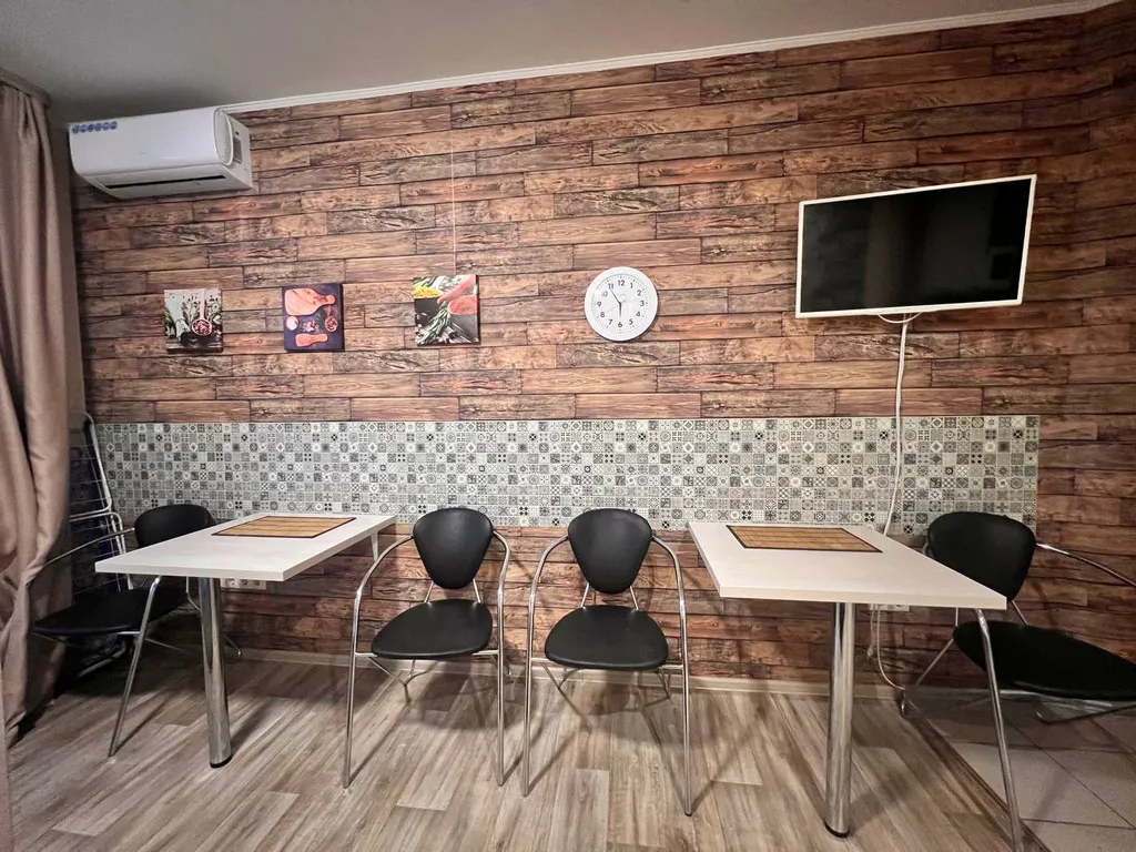 Квартира Студия центр уютная светлая, ТЦ Вояж, парковка, кафе, аквапарк, источник — Тюмень