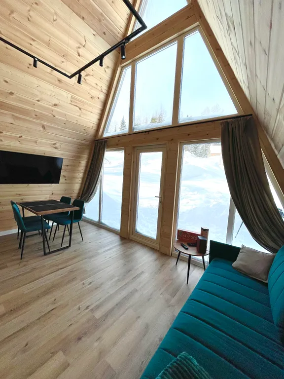 Коттедж Дом в сердце гор — Шерегеш