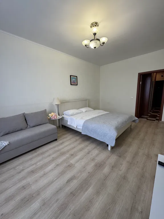 Уютная квартира у ТРЦ Планета и СК имени Сухарева