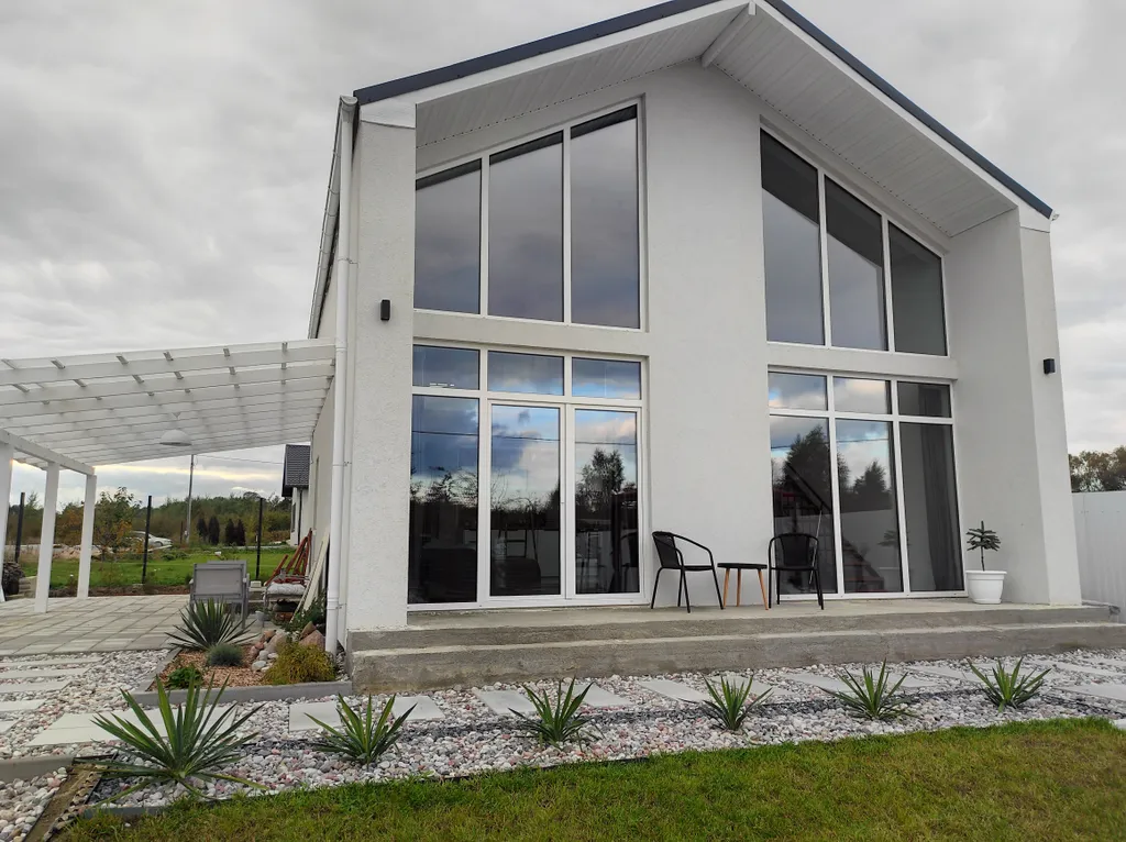 Дом рядом с побережьем