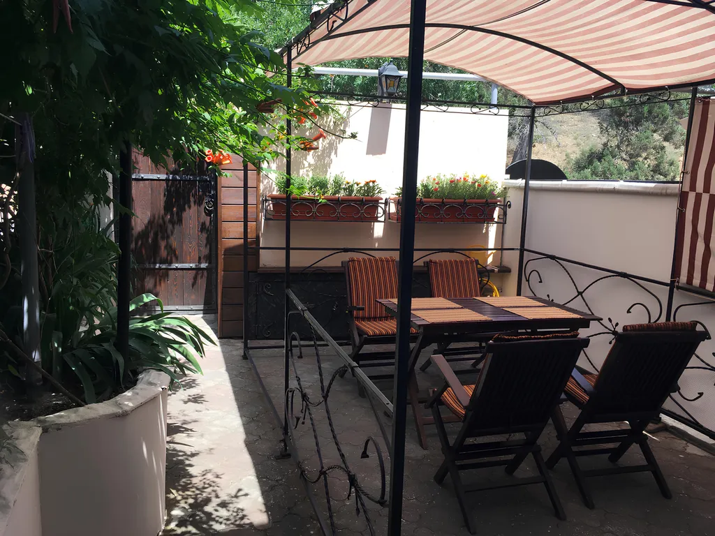 Квартира у моря со своим двориком