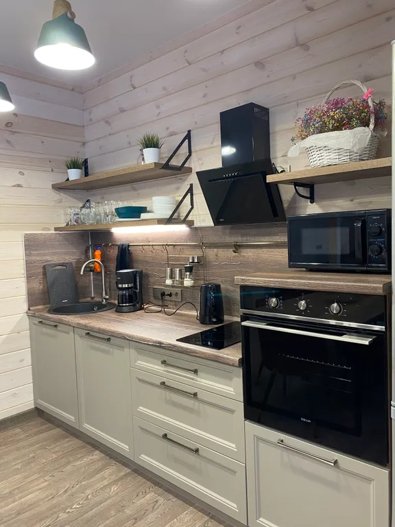 Уютный дом с сауной, бассейном и видом на Мустаг