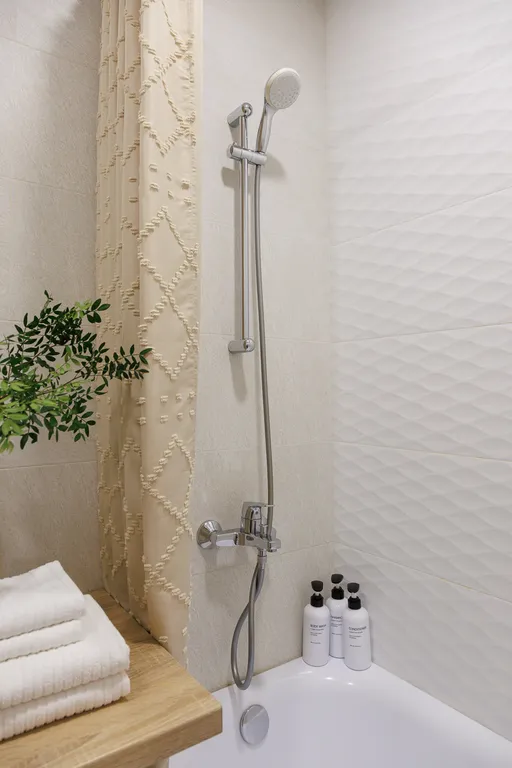 Квартира возле 130 квартала с панорамным балконом