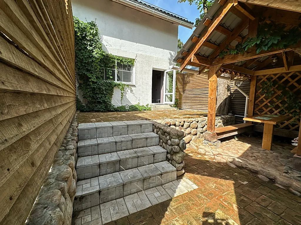 Коттедж Дом вблизи Суздальских озер с зоной отдыха и прудом — Санкт-Петербург