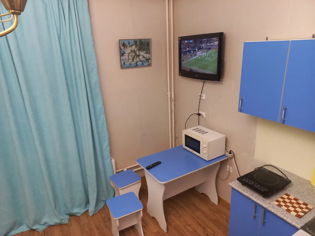 Светлая, уютная квартира вблизи Железнодорожной больницы