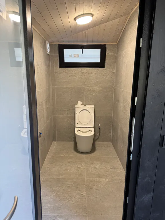 Коттедж Дом с верандой в лесу (3 спальни) — Дубна