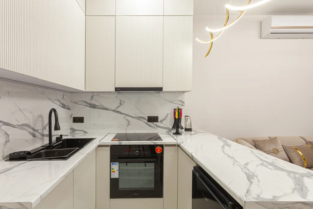 Роскошная квартира-студия у Площади Республики / Стей Инн