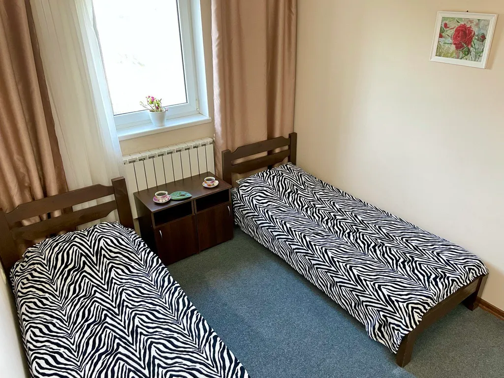 Уютный 4-местный номер с 2 спальнями на 1 линии