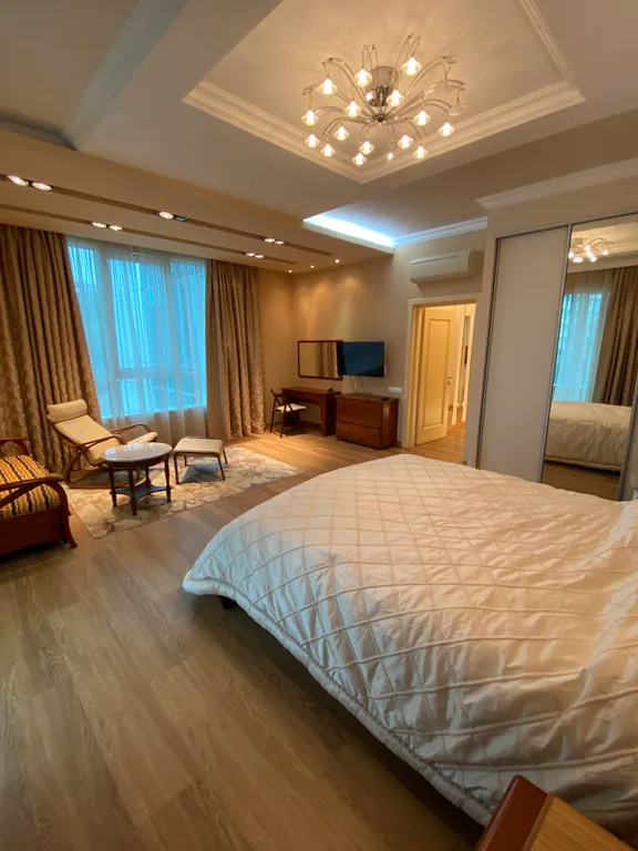 Просторный апартамент в Золотом Треугольнике Сочи