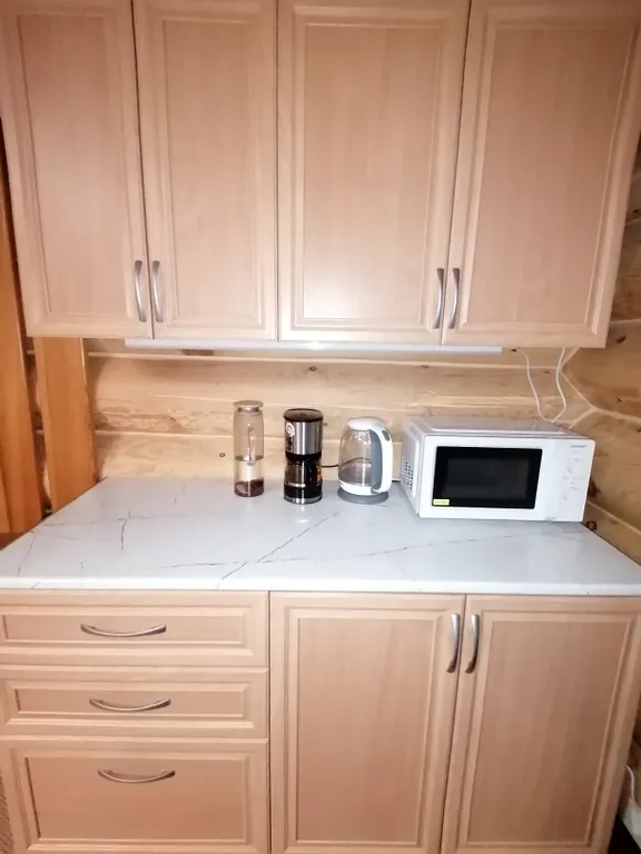 Уютный дом с гаражом у горной речки с видом на горы