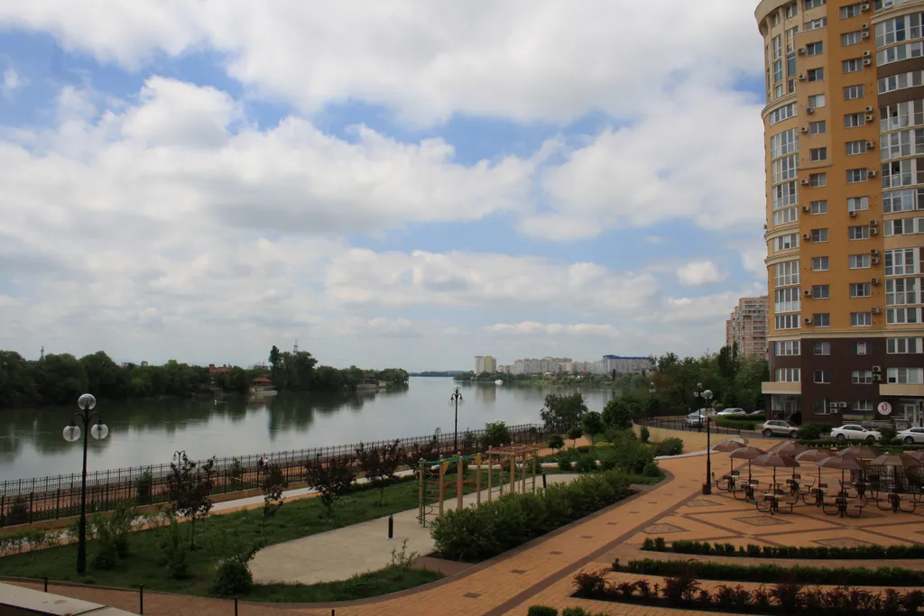 Квартира Квартира с видом на реку, с детской кроваткой — Краснодар