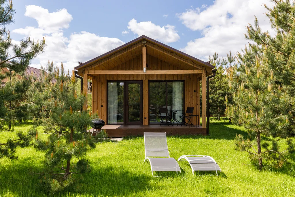 Коттедж в лесу у пруда