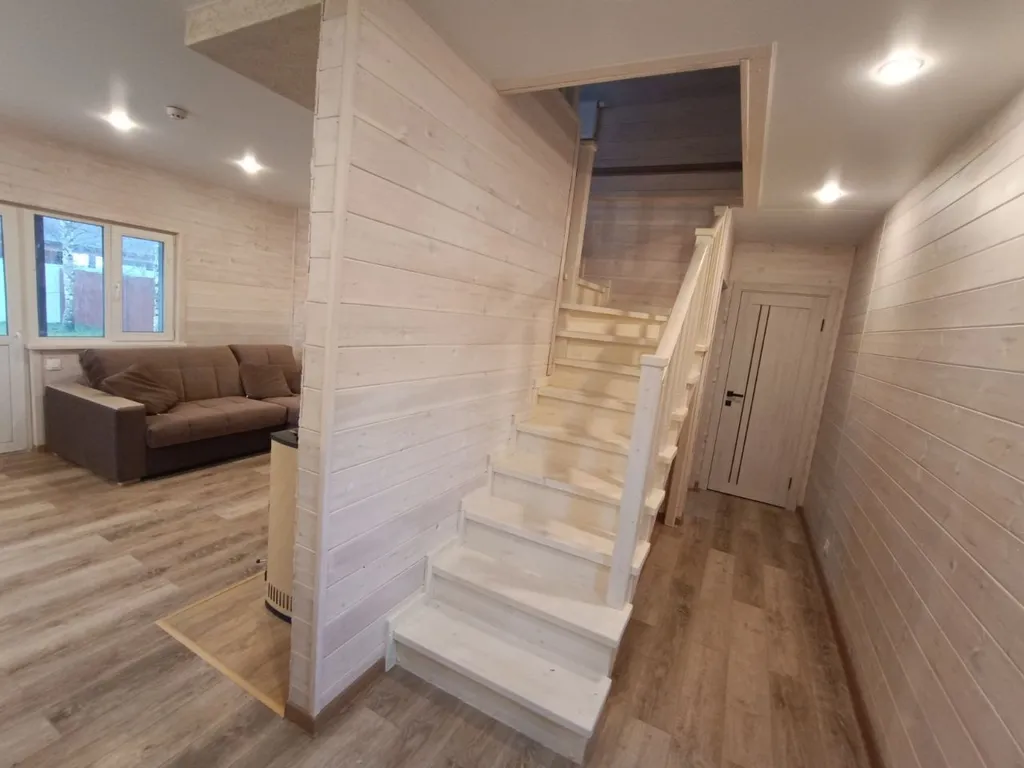 Уютный дом у леса