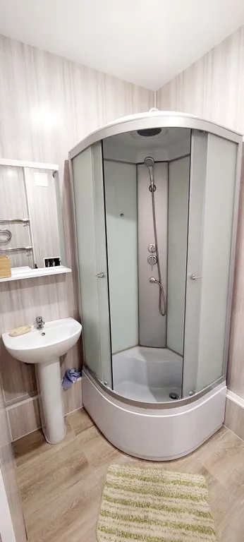 Квартира студия на монументе