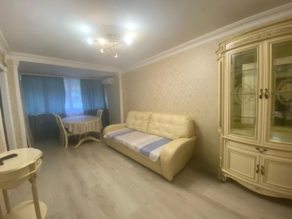 Двухкомнатная квартира на Крымской