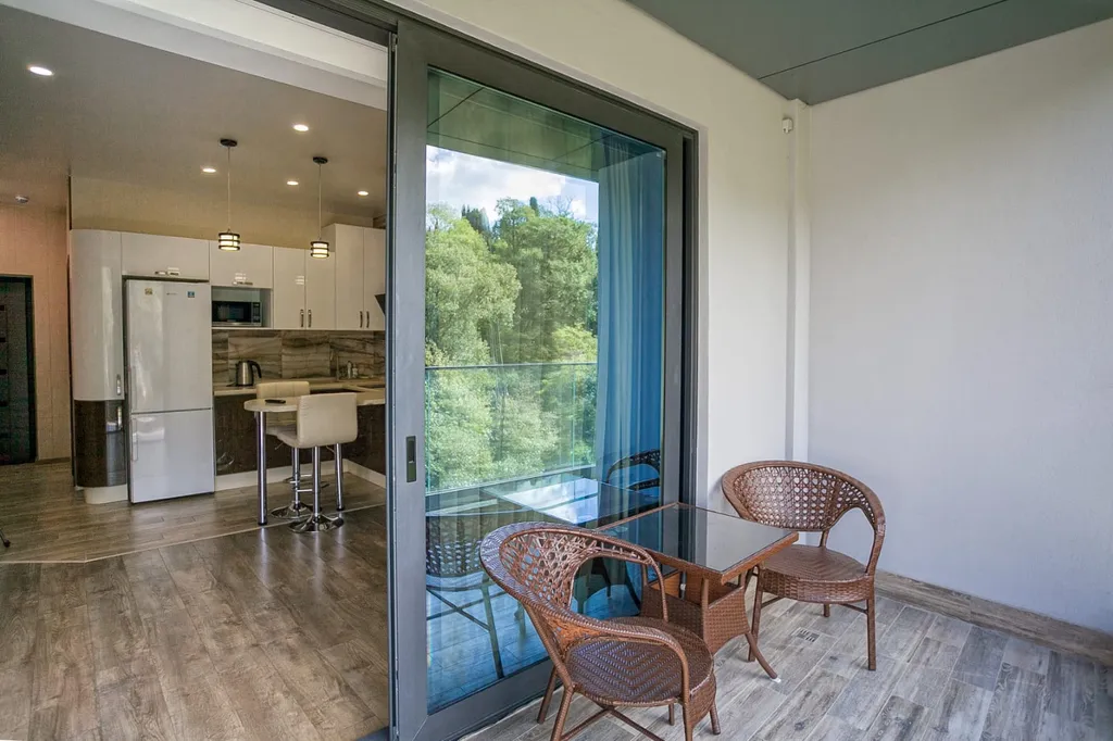 Студия в парке с террасой