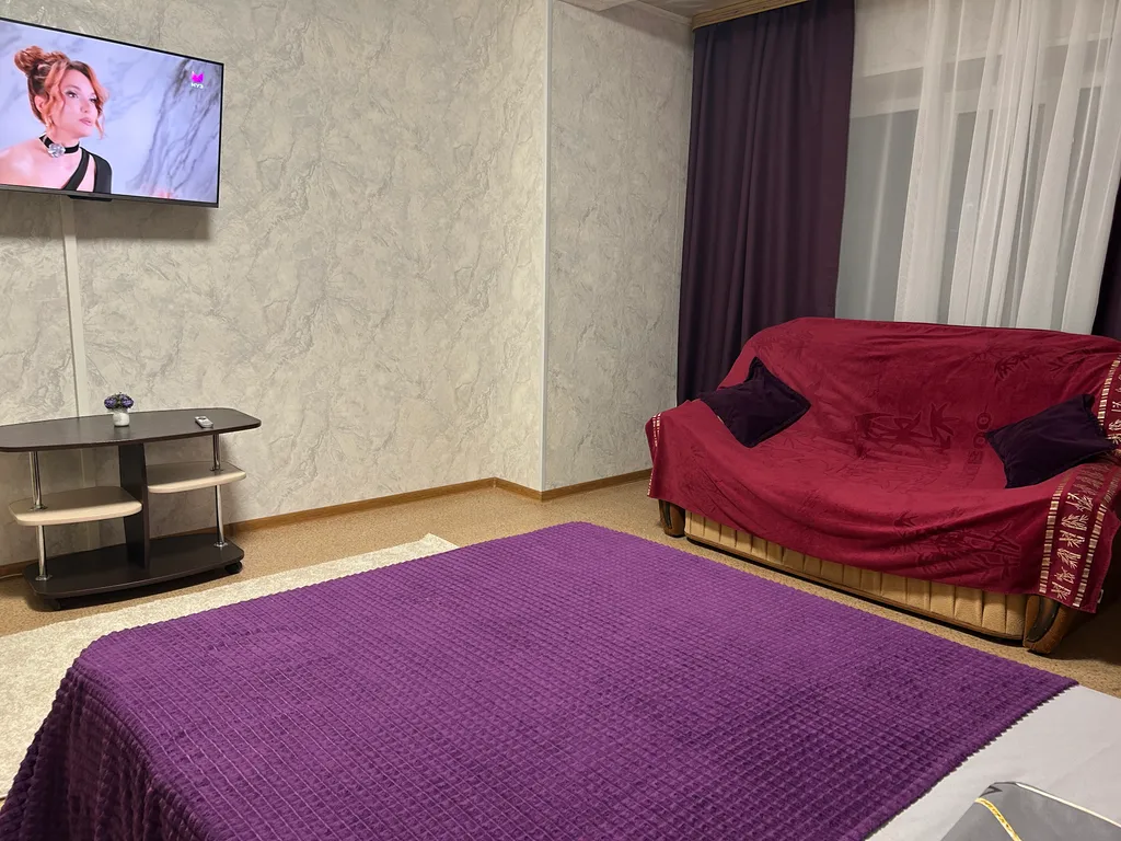 Квартира возле Автовокзала и Сургутнефтегаза