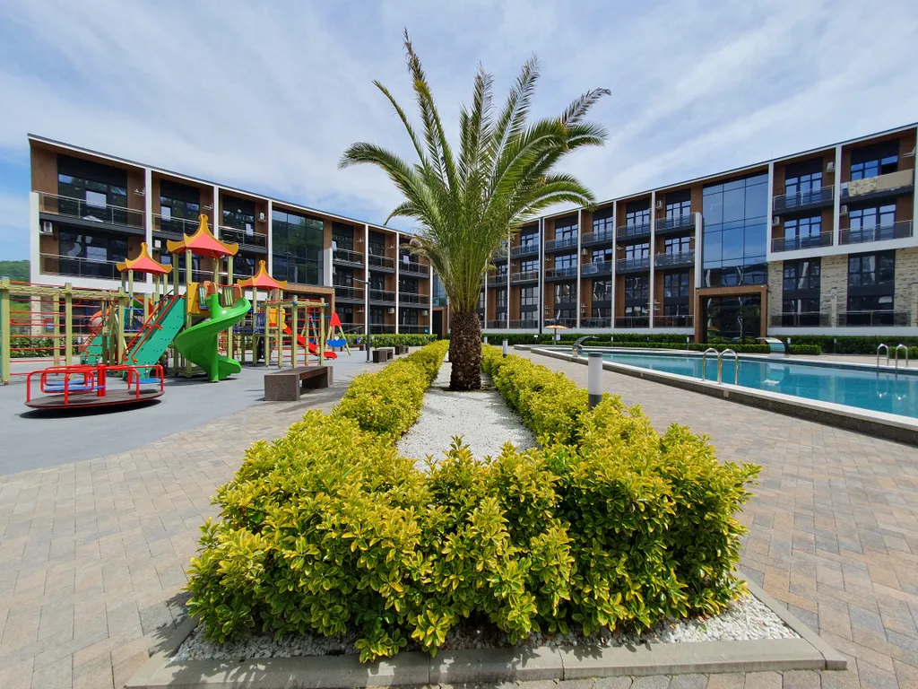 Квартира с бассейном