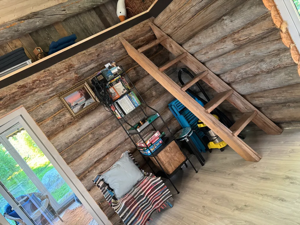 Озерный домик на Онего