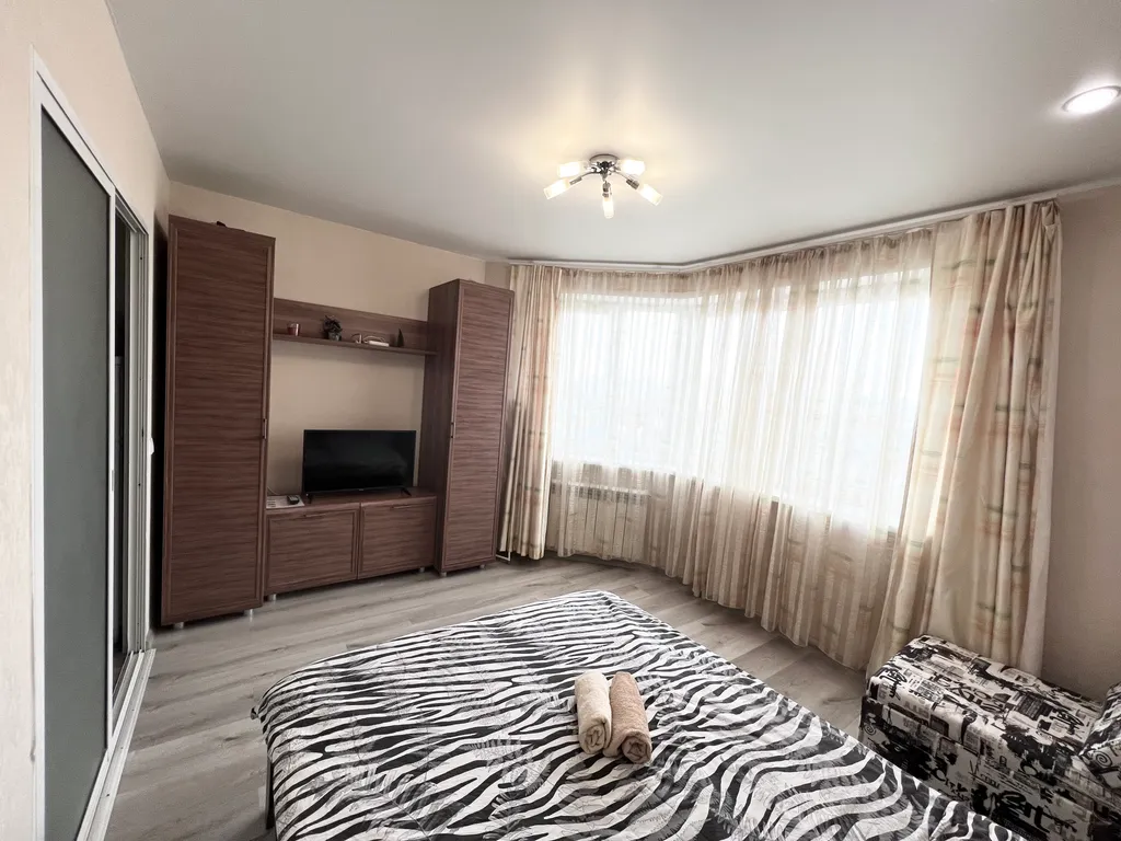 Уютная студия на Хрустальной