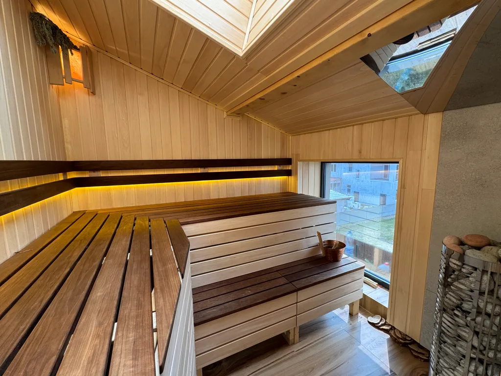 Комната у моря через сосновый бор