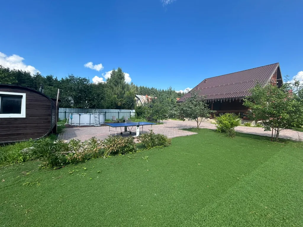 Загородный дом в окружении леса Grovehause