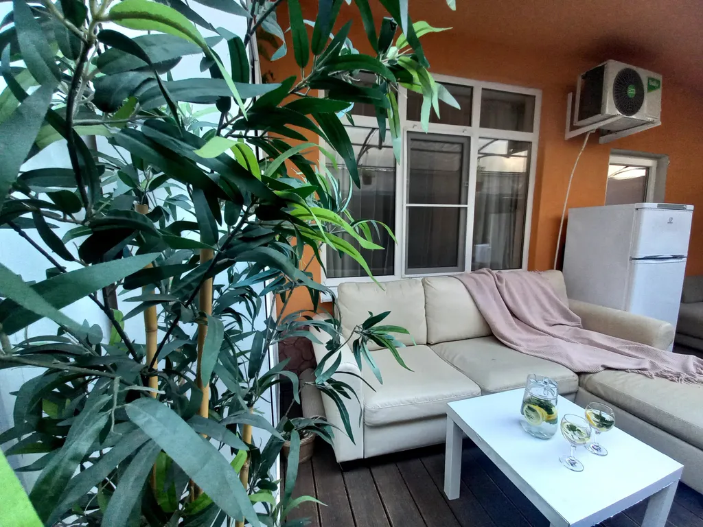 Квартира у моря с верандой