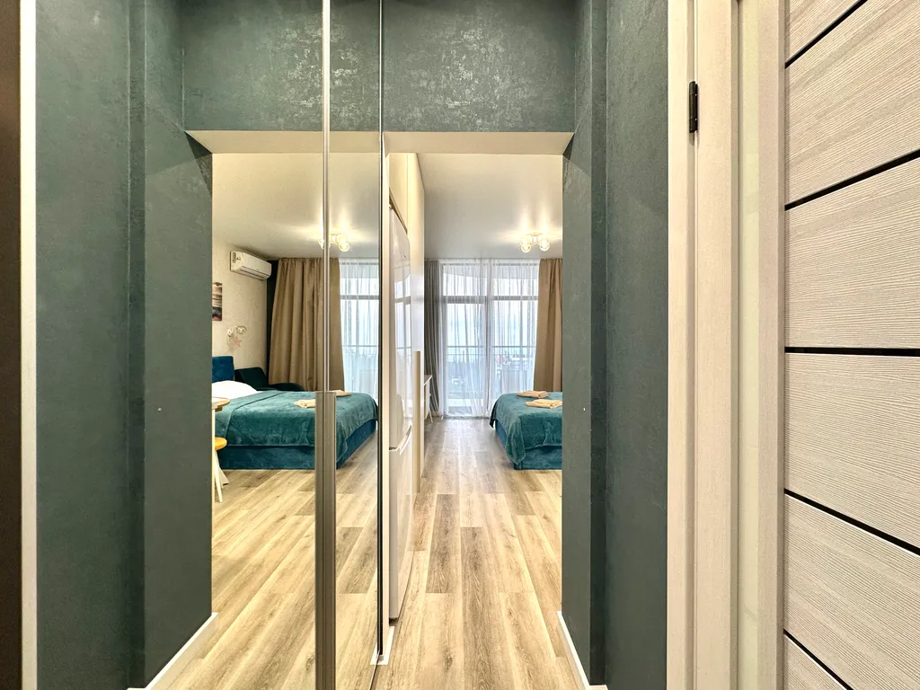 Дизайнерская студия Ls-blueberry с видом на море с 4 этажа