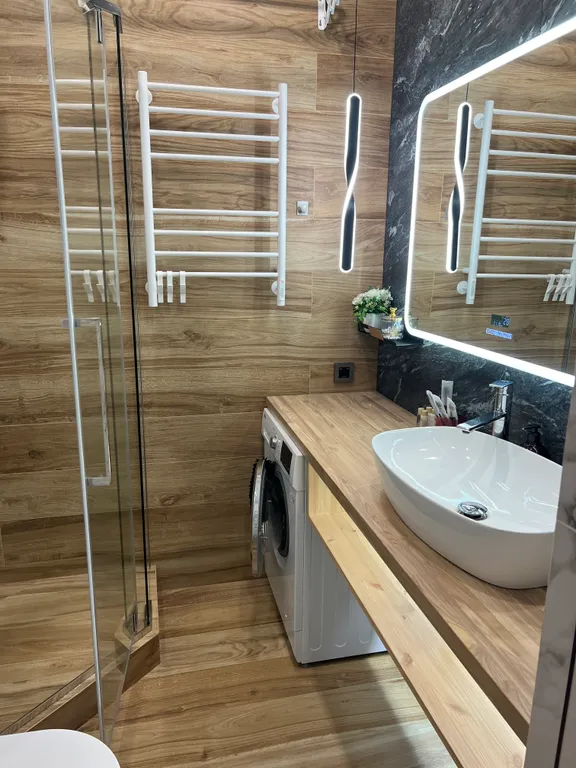 Скромный лофт с нотками поп-арта недалеко от центра