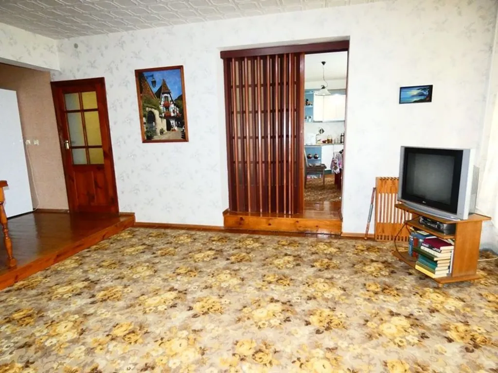 4-комнатный Дом